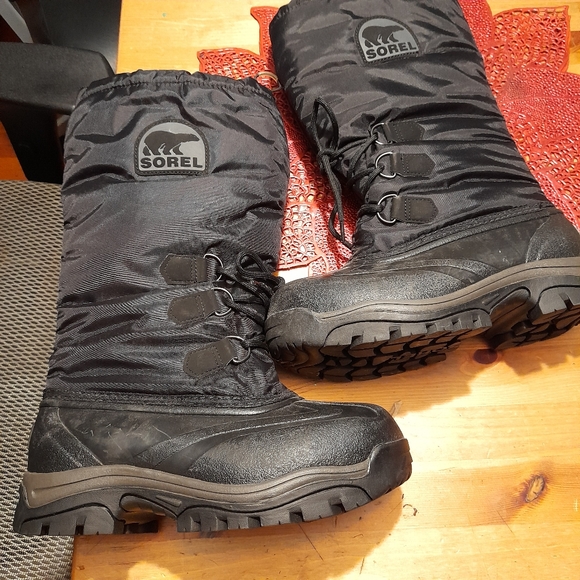 Sorel snowlion winter boots - Picture 3 of 10